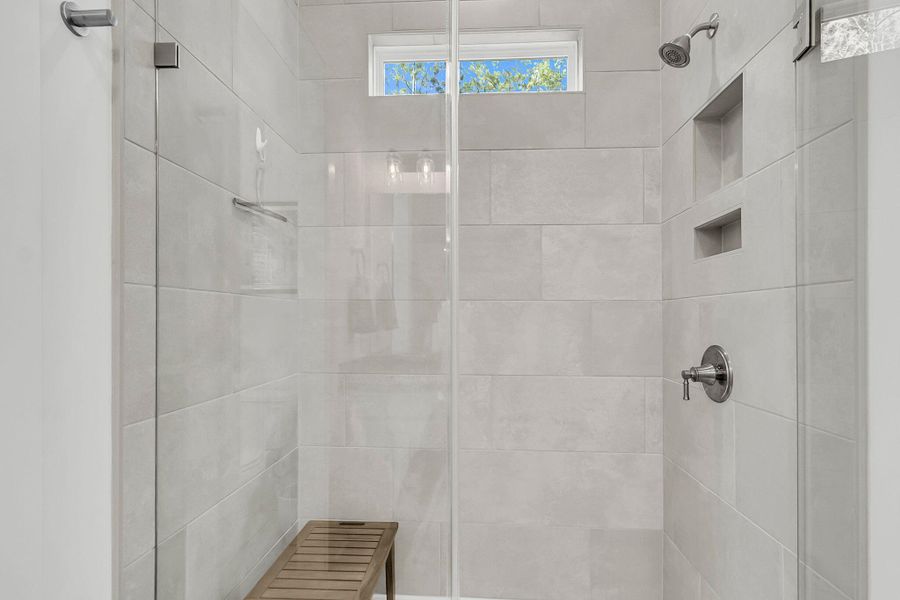 Image 53 of a home in .