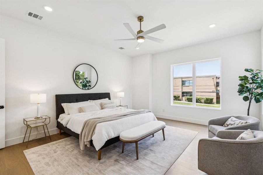 Furnished interior view inside a new home in , Dallas (Image 17).