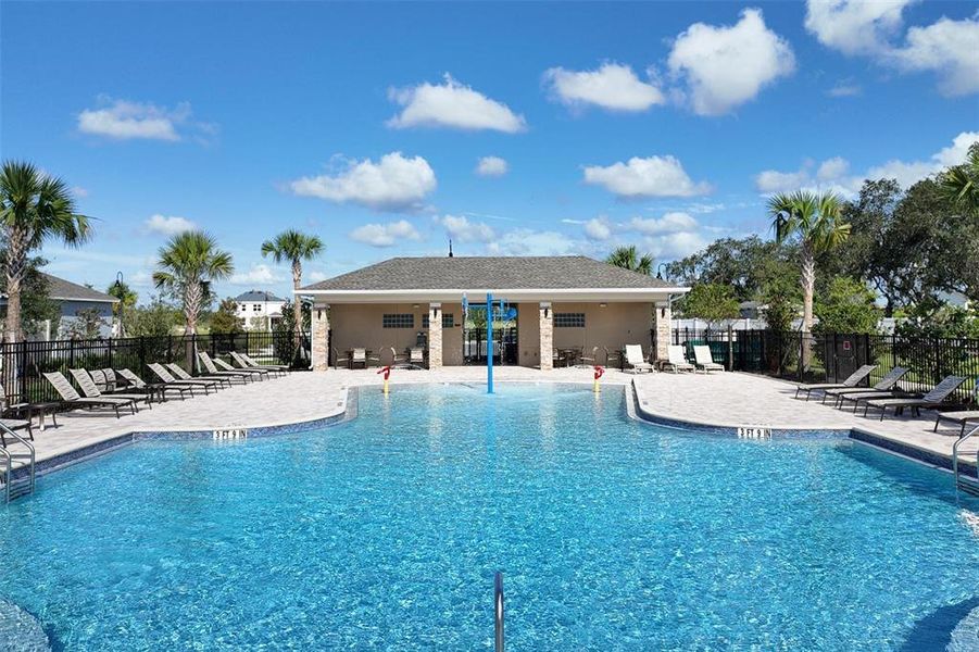 Community amenities in , St. Cloud (Image 7).