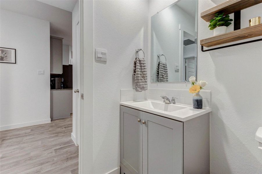 Furnished interior view inside a new home in Tamarron, Fulshear (Image 31). Furnished interior view inside a new home in Tamarron, Fulshear (Image 31).