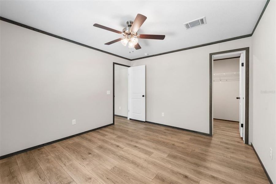Spacious, unfurnished interior of a new home in , Dunnellon (Image 27).