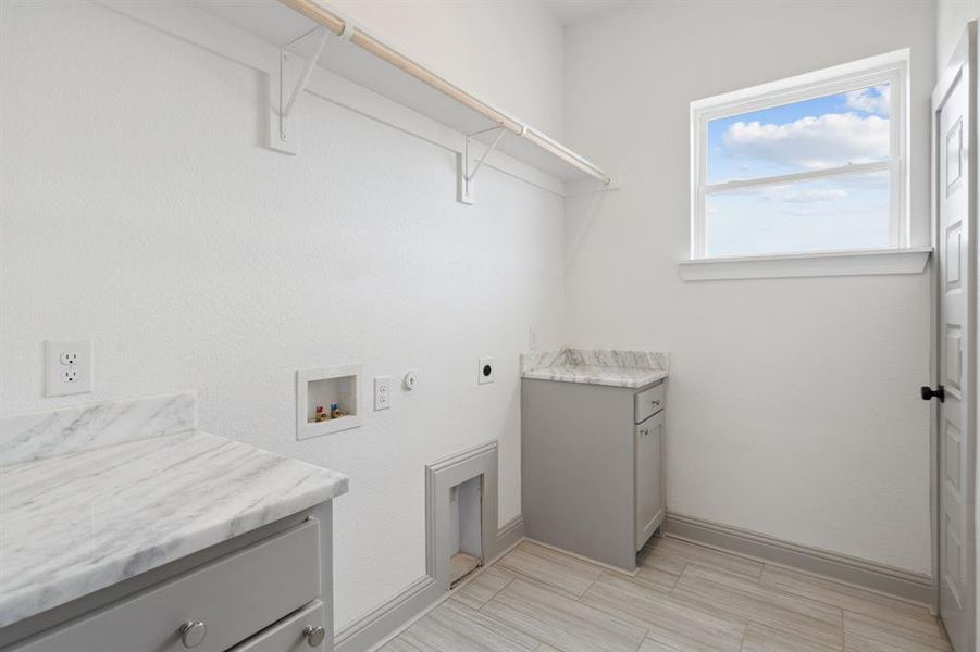 Image 38 of a home in Hills of Lake Country.