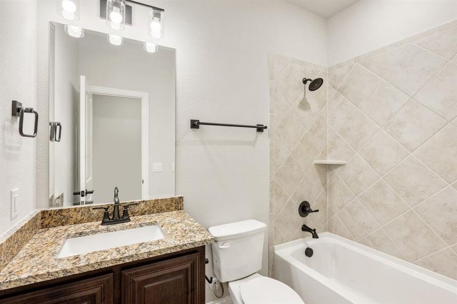 Furnished interior view inside a new home in The Oaks, Red Oak (Image 10). Furnished interior view inside a new home in The Oaks, Red Oak (Image 10).