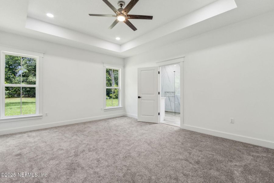 Spacious, unfurnished interior of a new home in , Fernandina Beach (Image 22).