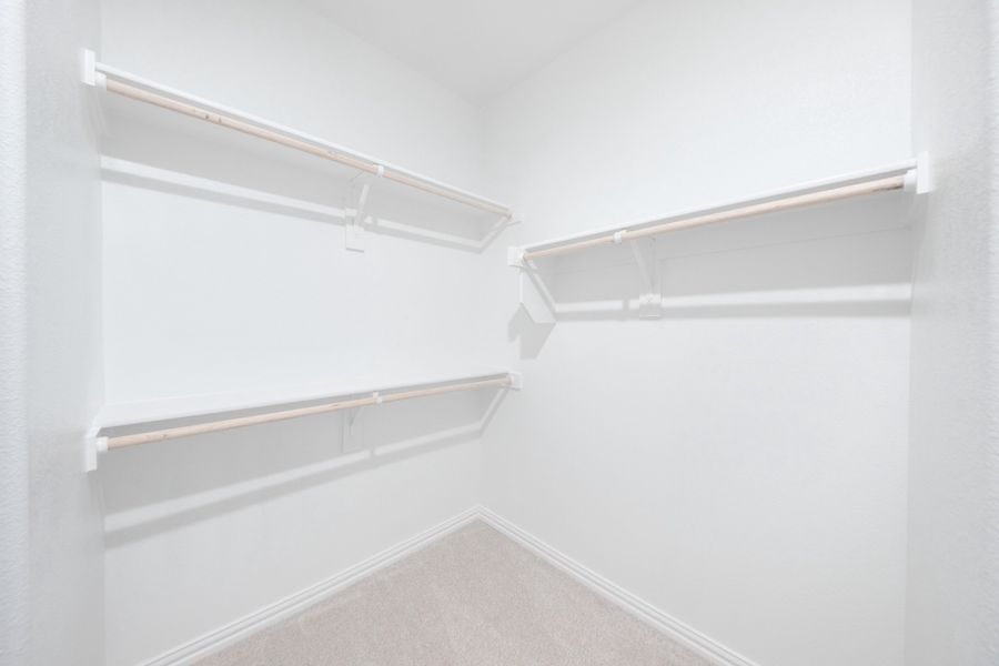 Spacious, unfurnished interior of a new home in Whitewing Trails, Princeton (Image 15).
