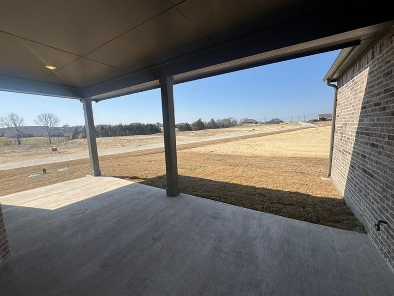 Exterior details and patio area of a home in Creekview Addition, Van Alstyne (Image 3).