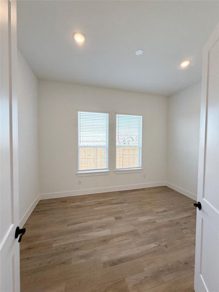 Spacious, unfurnished interior of a new home in Briarley, Montgomery (Image 32).