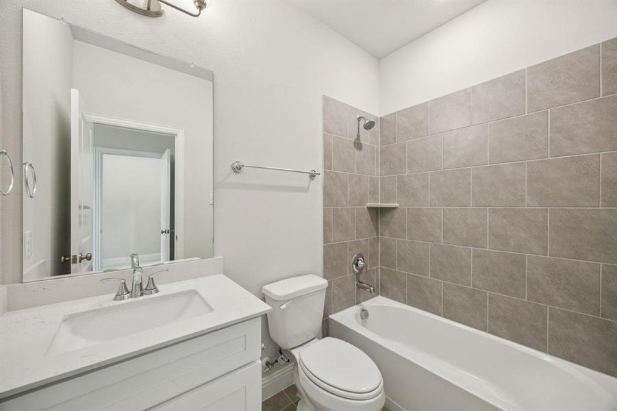 Furnished interior view inside a new home in Bellagio, Forney (Image 16). Furnished interior view inside a new home in Bellagio, Forney (Image 16).