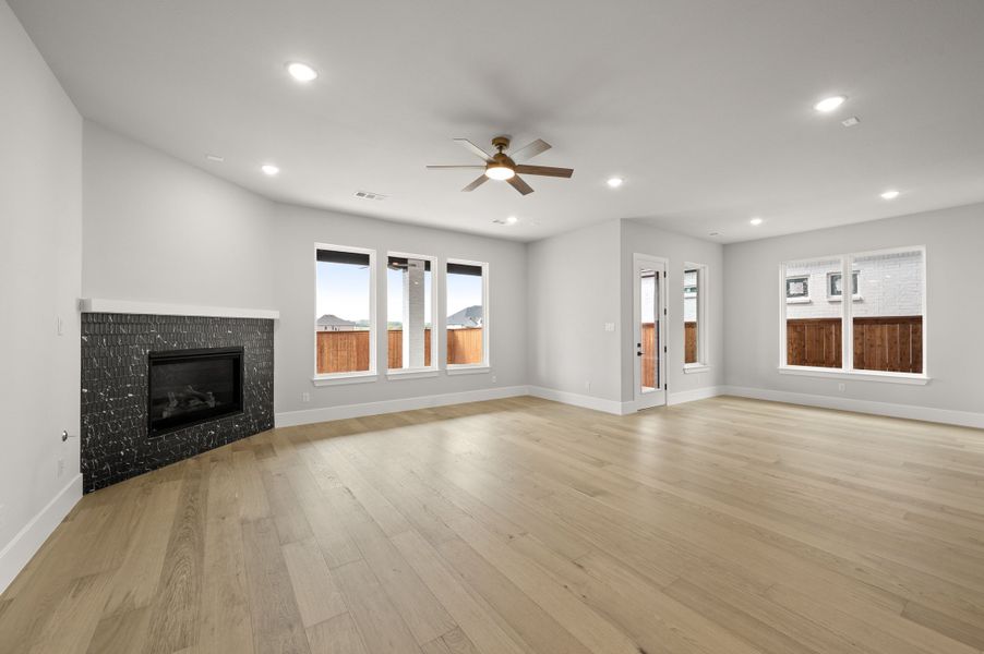 Representative unfurnished interior of a home built from the Aspen by Stonefield Homes in Rio Vista at Kelly Ranch, Aledo (Image 18).