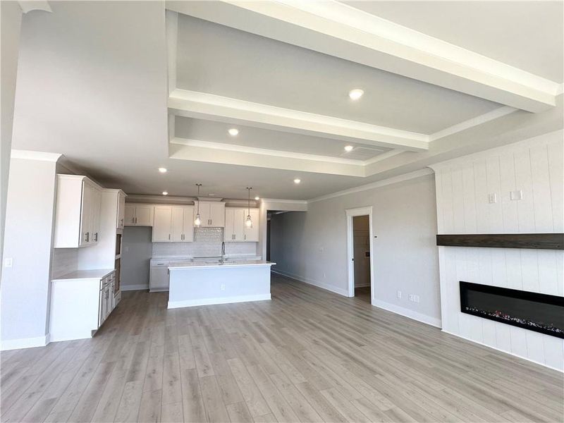 Spacious, unfurnished interior of a new home in Summerlin, Winder (Image 63).