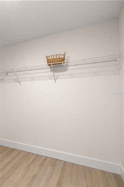 Spacious, unfurnished interior of a new home in , Belleview (Image 21).