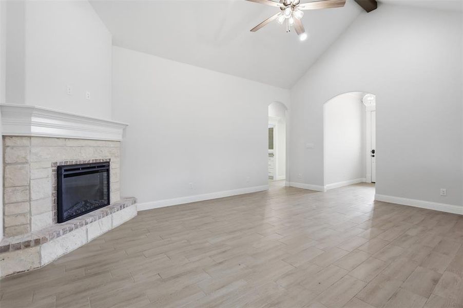 Spacious, unfurnished interior of a new home in , Springtown (Image 21).