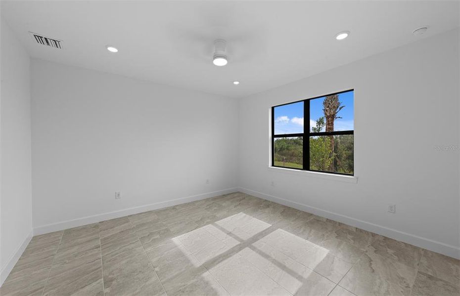 Spacious, unfurnished interior of a new home in Del Webb Catalina, Lakewood Ranch (Image 17). Spacious, unfurnished interior of a new home in Del Webb Catalina, Lakewood Ranch (Image 17).