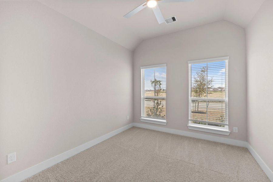 Spacious, unfurnished interior of a new home in Beacon Hill, Waller (Image 15).