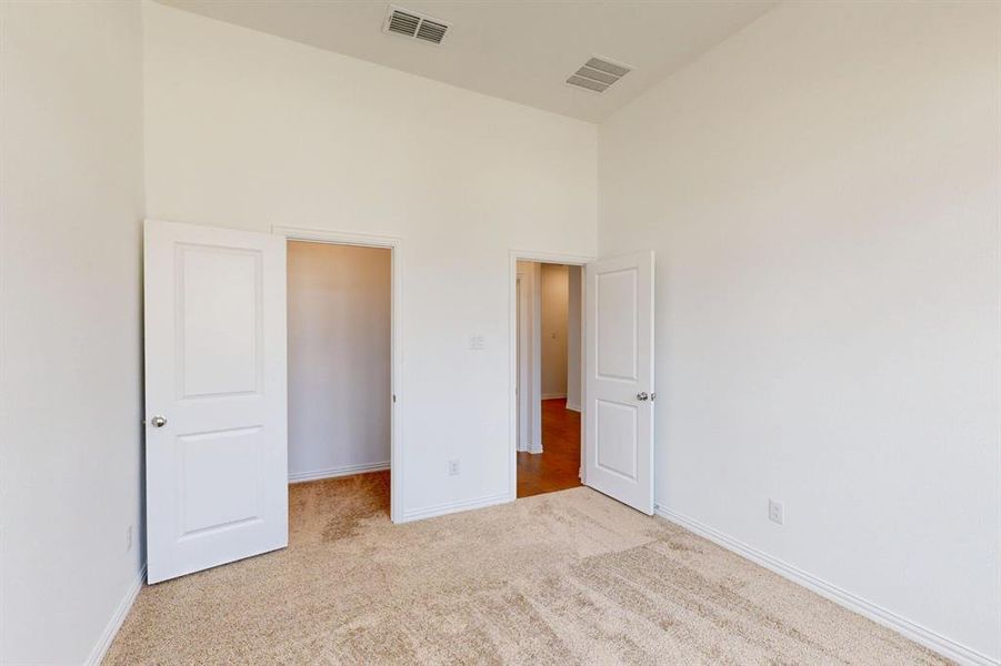 Spacious, unfurnished interior of a new home in Aster Park, McKinney (Image 31).