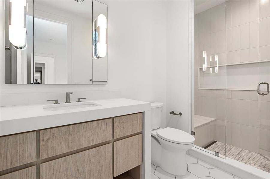 Furnished interior view inside a new home in , Orlando (Image 36).