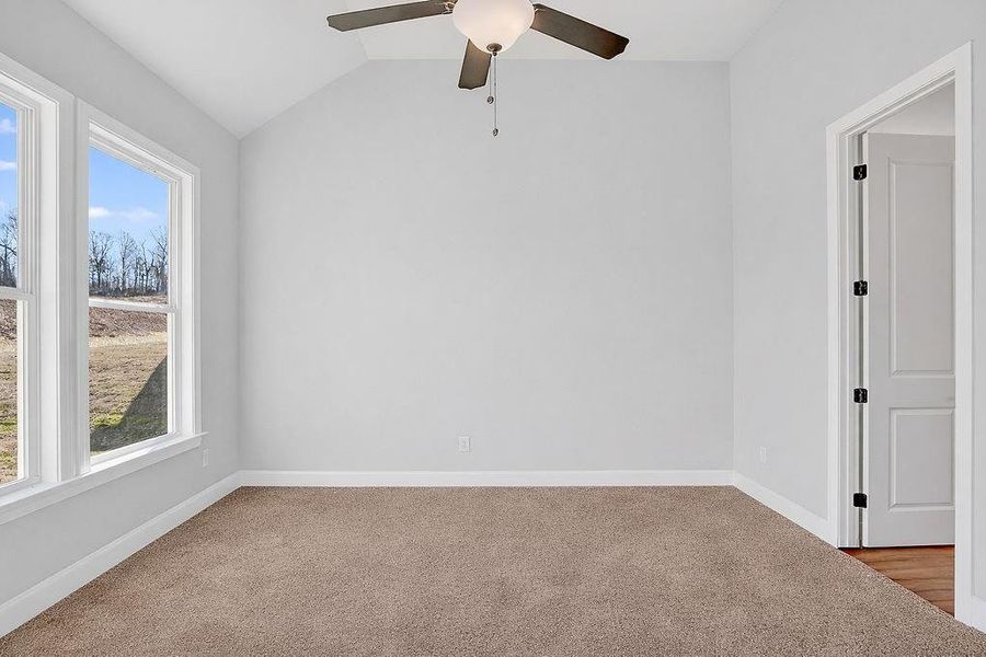 Spacious, unfurnished interior of a new home in , Homer (Image 25).