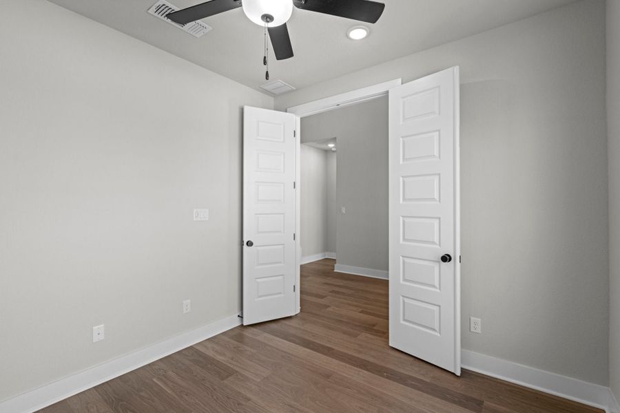 4br New Home in Liberty Hill, TX.  - Slide 37