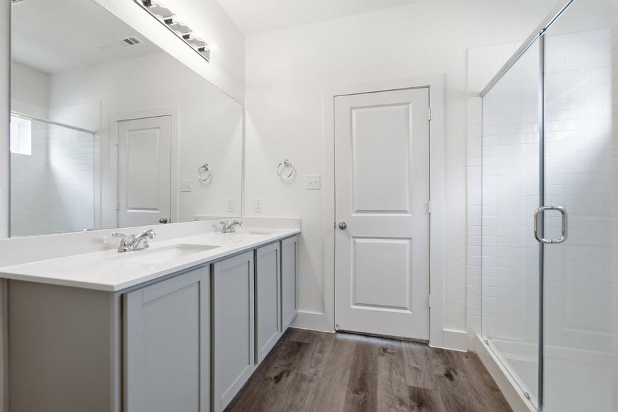 Furnished interior view inside a new home in Garden Grove, San Antonio (Image 9).