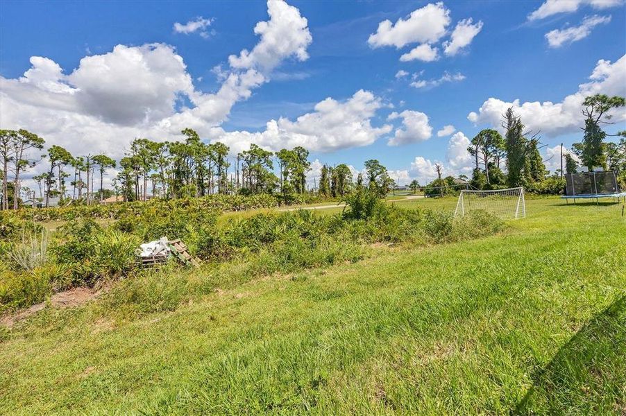 Natural landscape and outdoor views near in Placida (Image 35). Natural landscape and outdoor views near in Placida (Image 35).