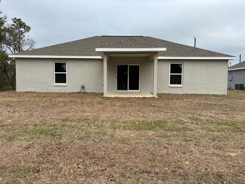 Exterior details and patio area of a home in , Dunnellon (Image 17). Exterior details and patio area of a home in , Dunnellon (Image 17).