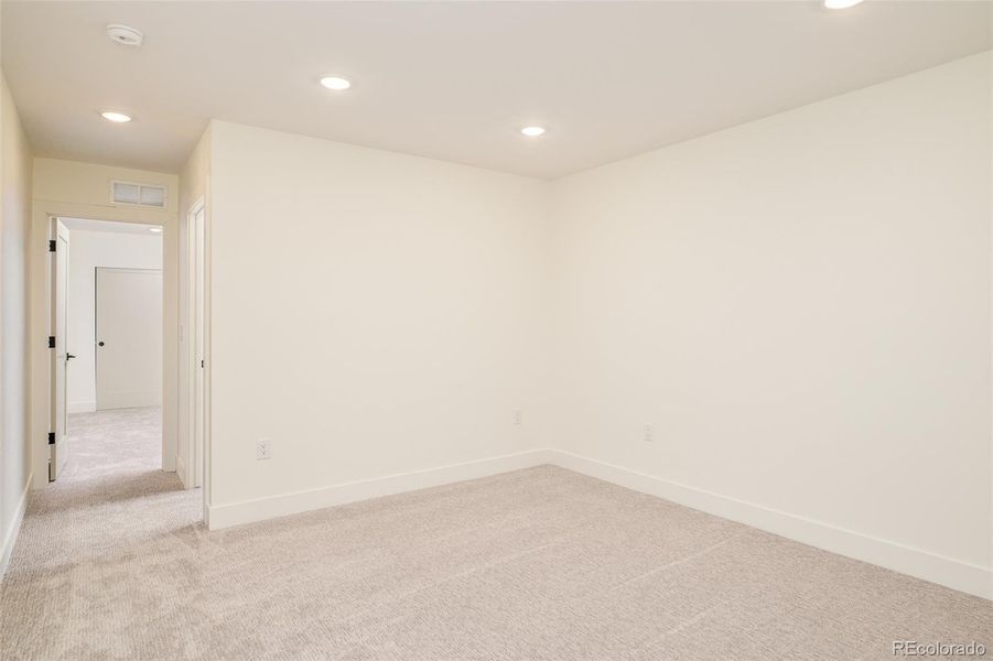 Spacious, unfurnished interior of a new home in , Denver (Image 24).
