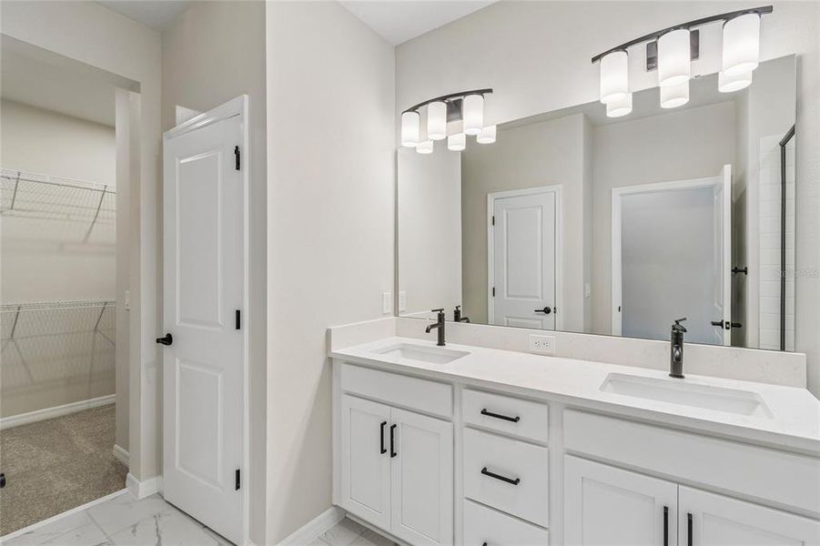 Furnished interior view inside a new home in , Orlando (Image 14).