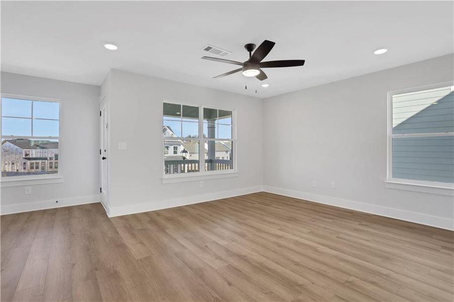 Spacious, unfurnished interior of a new home in Twin Lakes, Hoschton (Image 44).