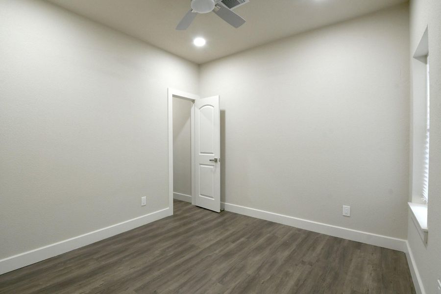 Spacious, unfurnished interior of a new home in , Houston (Image 21).