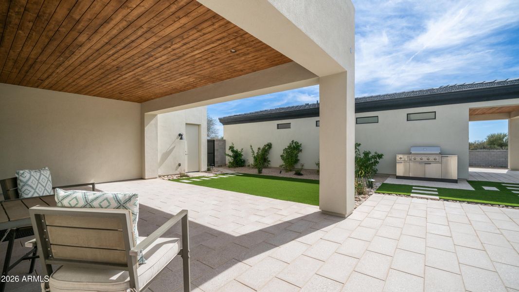 31388 Daylight Exterior Photos-12 31388 Daylight Exterior Photos-12