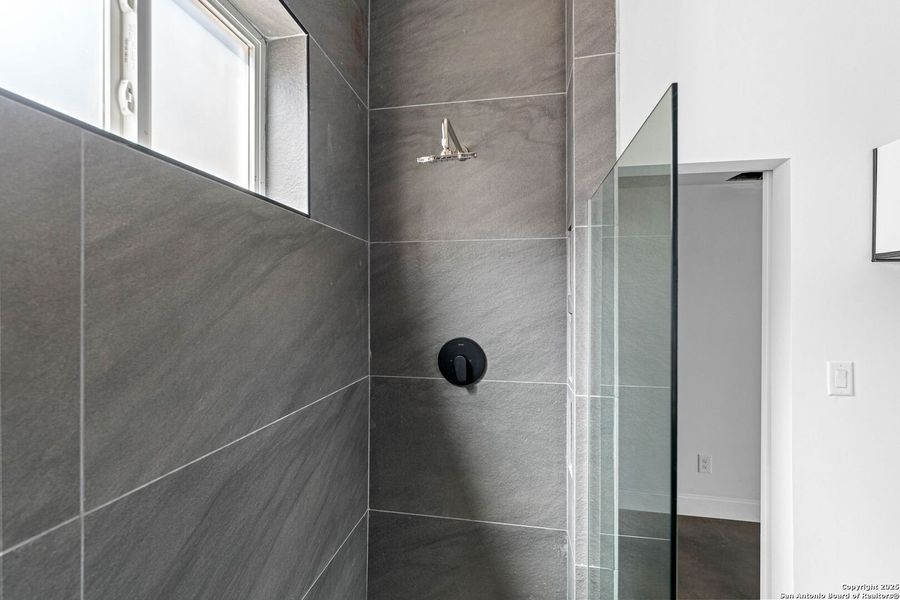 Image 17 of a home in .