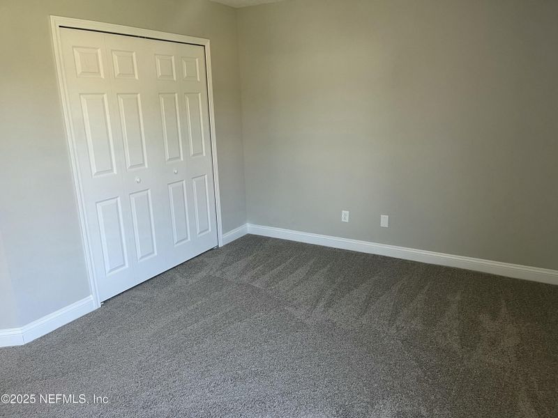 Spacious, unfurnished interior of a new home in , Green Cove Springs (Image 11).