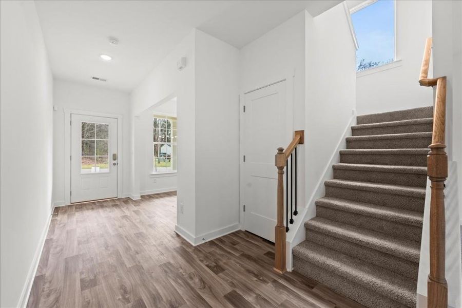 Spacious, unfurnished interior of a new home in , Statham (Image 23).