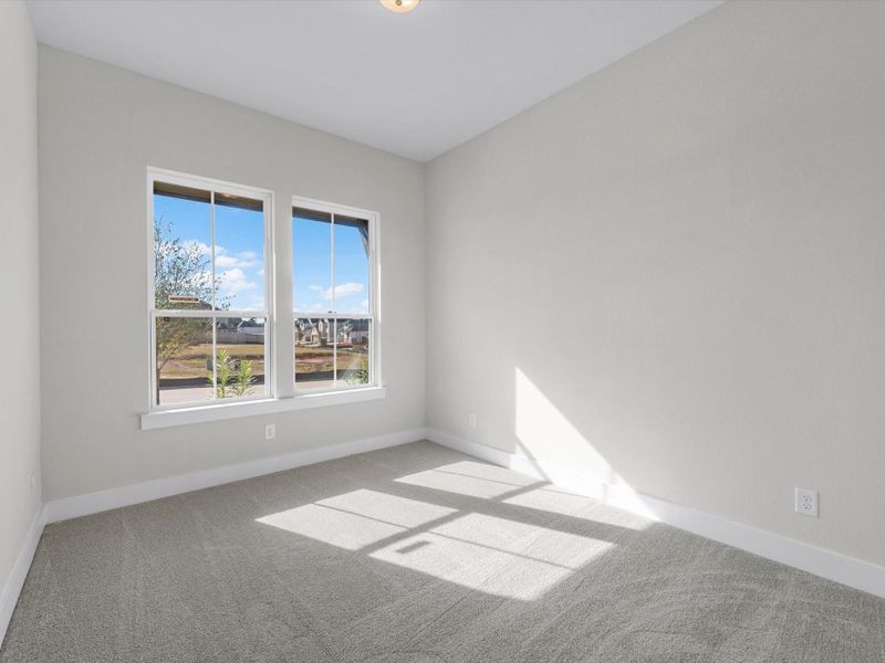 Spacious, unfurnished interior of a new home in Garden Glen at Clopton Farms, Montgomery (Image 17).