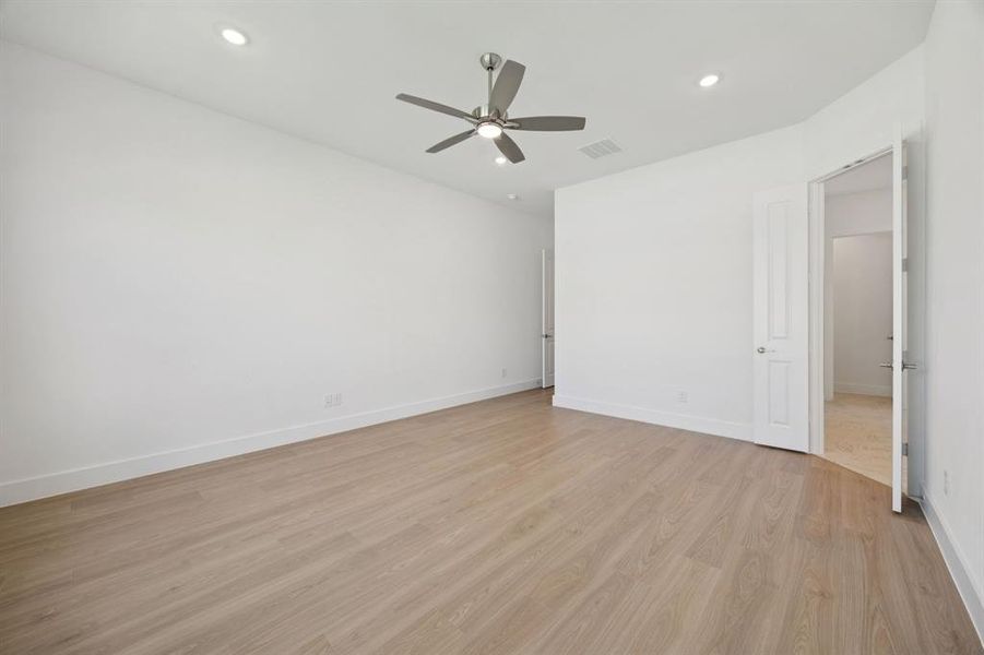 Spacious, unfurnished interior of a new home in Painted Tree Lakeside, McKinney (Image 13). Spacious, unfurnished interior of a new home in Painted Tree Lakeside, McKinney (Image 13).