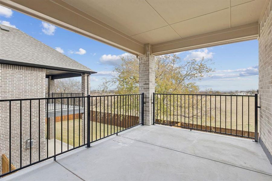 Exterior details and patio area of a home in Timberbrook, Justin (Image 3).