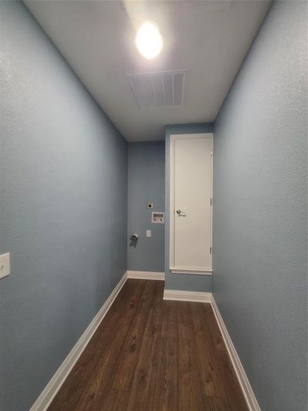 Spacious, unfurnished interior of a new home in , Olney (Image 12).