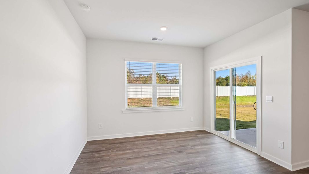 Spacious, unfurnished interior of a new home in Silverstein, Salisbury (Image 10).