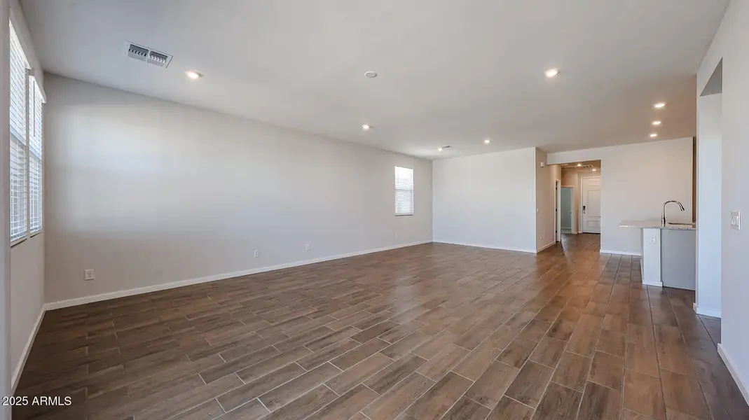 05_New-Home-for-Sale_Surprise-AZ_Century 05_New-Home-for-Sale_Surprise-AZ_Century