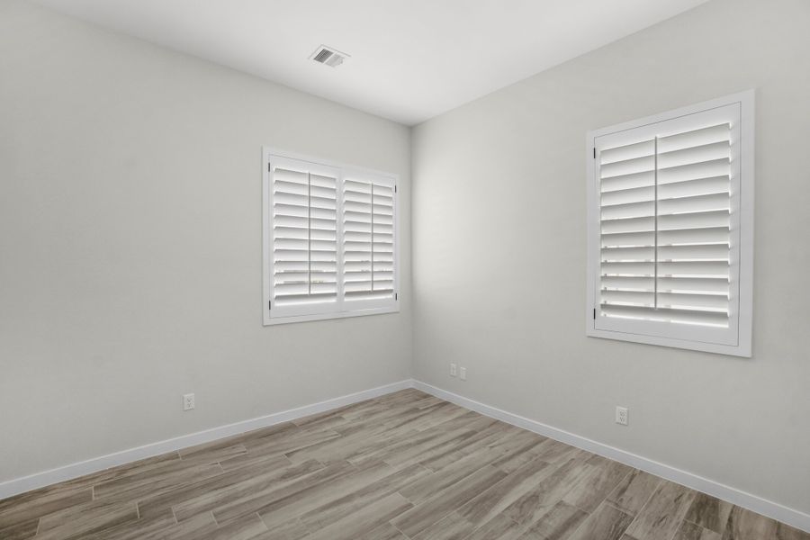 Representative unfurnished interior of a home built from the Cap Rock by LEH. Homes in Tierra Del Este 91, El Paso (Image 28).