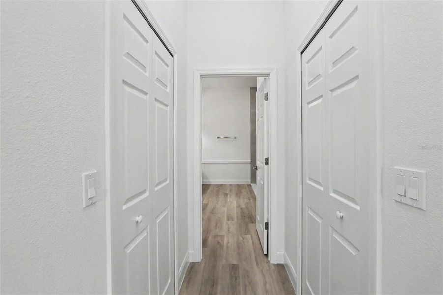 Spacious, unfurnished interior of a new home in , Ocala (Image 31).