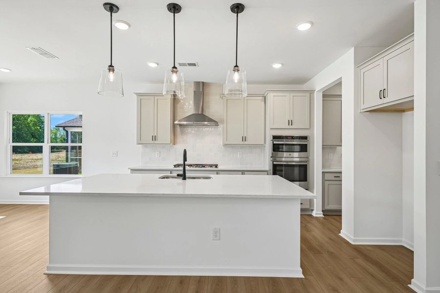 Representative images and renderings are for illustrative purposes. Actual structural options and design finishes of home may vary. Representative images and renderings are for illustrative purposes. Actual structural options and design finishes of home may vary.