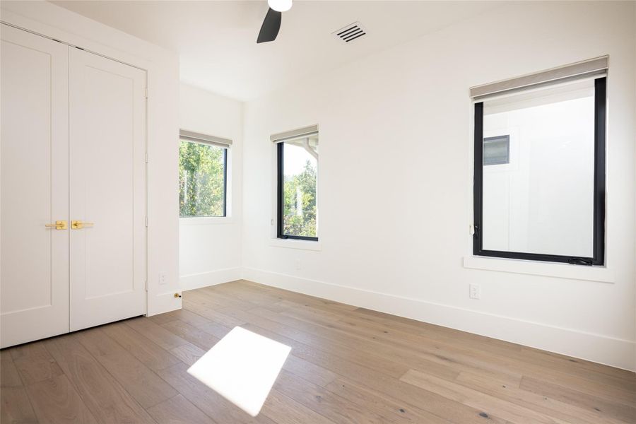 Spacious, unfurnished interior of a new home in , Stafford (Image 44).