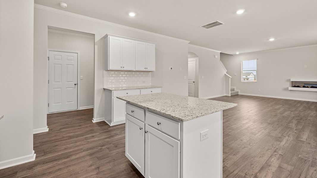 Representative furnished interior of a home built from the Mansfield by D.R. Horton in Northwoods at Mirror Lake, Villa Rica (Image 9).
