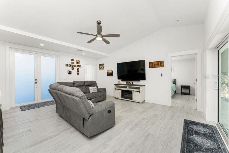 Furnished interior view inside a new home in , Port Charlotte (Image 7).