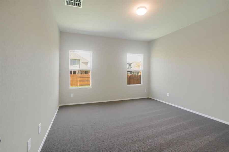 Spacious, unfurnished interior of a new home in Oaks at San Gabriel, Georgetown (Image 16).
