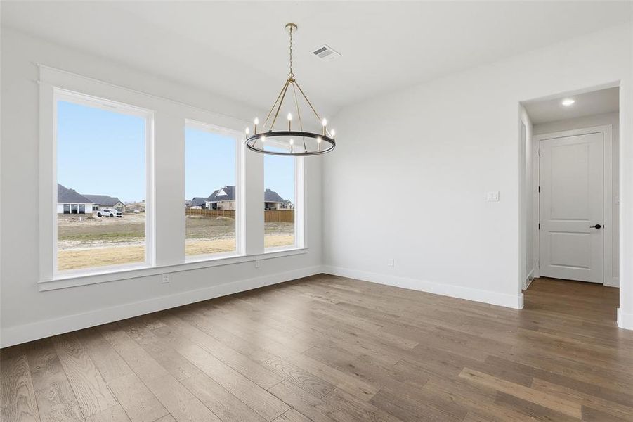 Spacious, unfurnished interior of a new home in Aledo Heights - Aledo ISD, Aledo (Image 22).