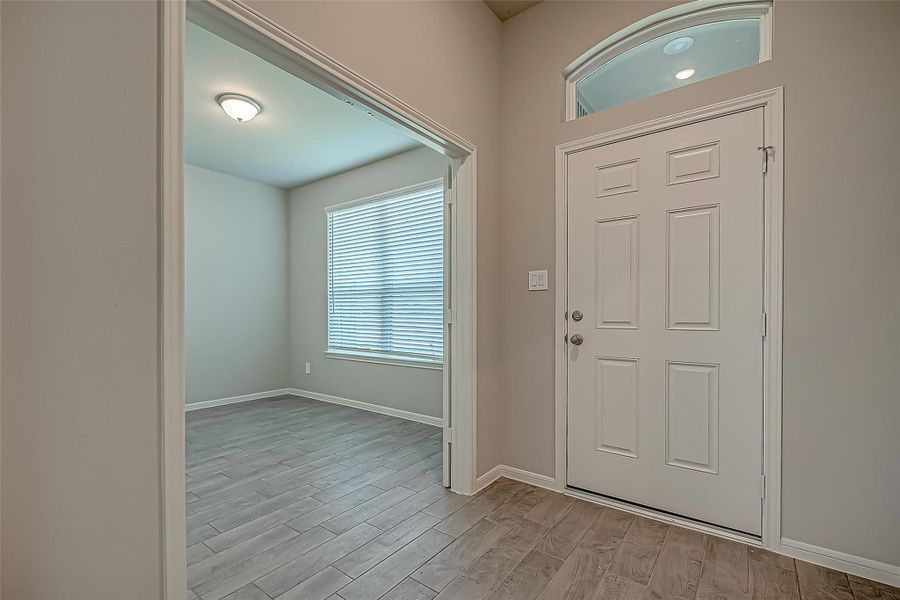 Spacious, unfurnished interior of a new home in Lago Mar, Texas City (Image 20). Spacious, unfurnished interior of a new home in Lago Mar, Texas City (Image 20).
