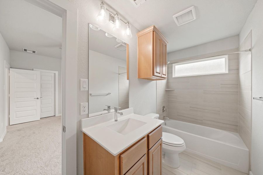 Furnished interior view inside a new home in Barton Creek Ranch, Conroe (Image 5). Furnished interior view inside a new home in Barton Creek Ranch, Conroe (Image 5).