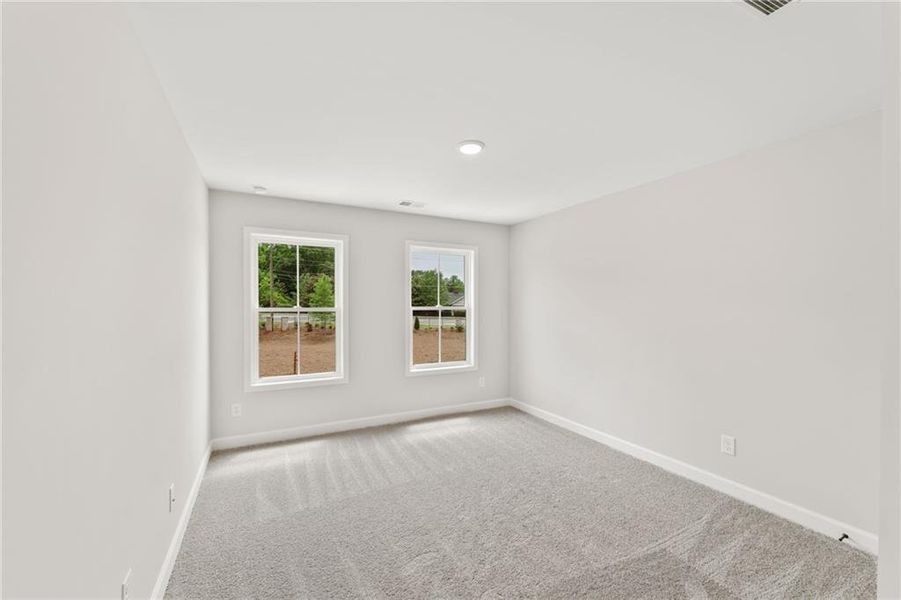 Spacious, unfurnished interior of a new home in Wilkins Walk, Mableton (Image 31).